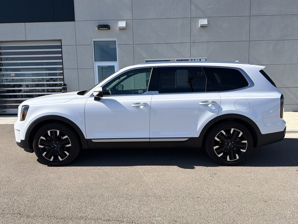 Used 2024 Kia Telluride SX w/ Towing Package AWD/4WD image 3