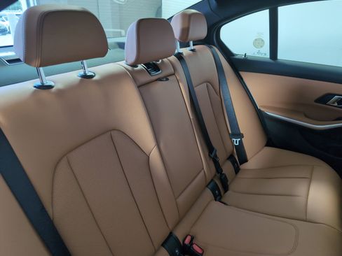 Used 2025 BMW 330i Sedan w/ Convenience Package image 30