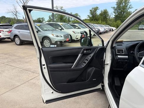 Used 2016 Subaru Forester 2.0XT Touring w/ Eyesight & Navigation System AWD/4WD image 10