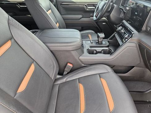 Used 2025 GMC Sierra 1500 AT4 AWD/4WD image 15