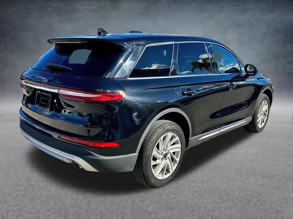 Used 2023 Lincoln Corsair AWD image 5