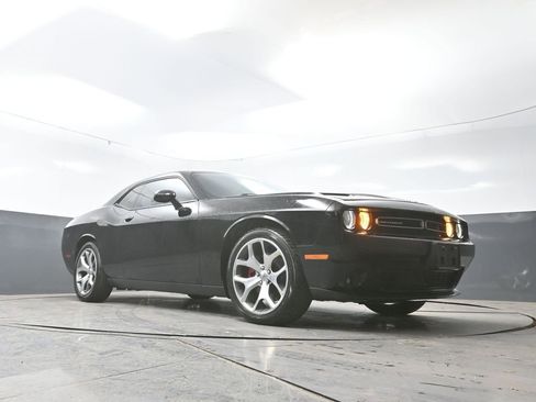 Used 2015 Dodge Challenger SXT Plus w/ Sound Group II image 19