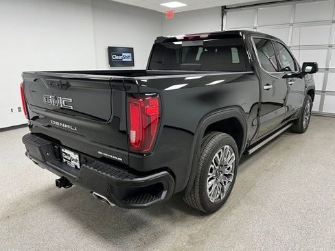 Used 2023 GMC Sierra 1500 Denali Ultimate AWD/4WD image 9