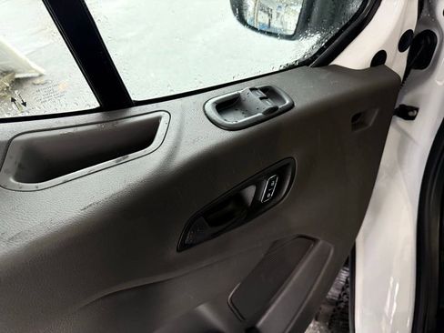 New 2025 Ford Transit 250 148 Medium Roof w/ Load Area Protection Package RWD image 17