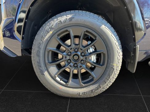 New 2026 Toyota Tundra Platinum w/ TRD Off-Road Package AWD/4WD image 9
