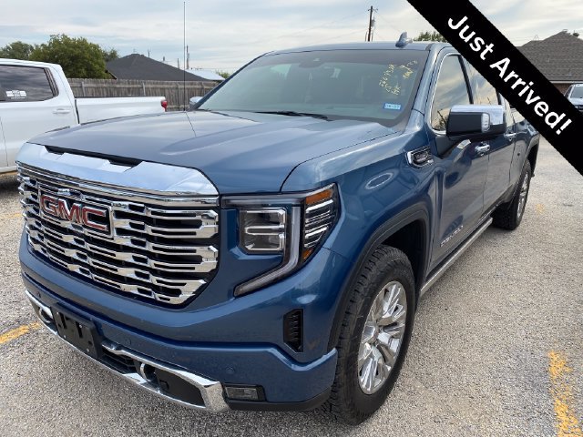 Used 2025 GMC Sierra 1500 Denali w/ Technology Package AWD/4WD image 1