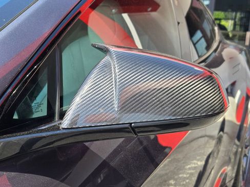 Used 2021 Tesla Model S Plaid image 6