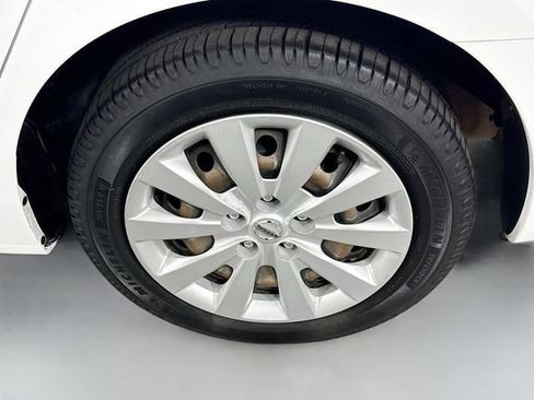 Used 2019 Nissan Sentra S FWD image 28