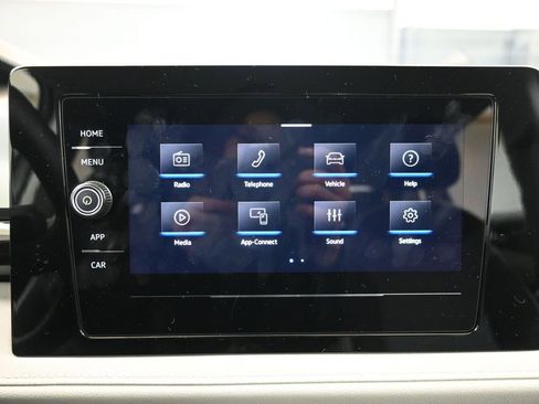 Used 2025 Volkswagen Taos S image 32