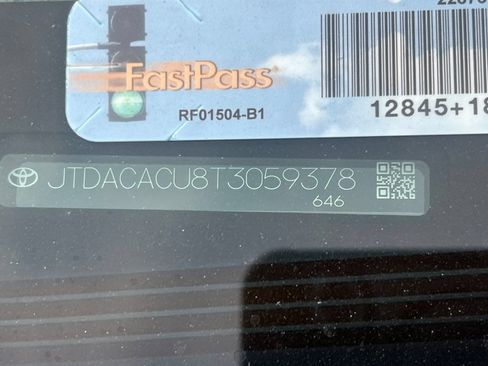 Used 2026 Toyota Prius Plug-In Hybrid FWD image 3