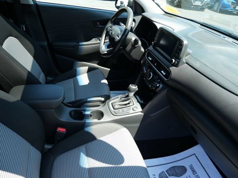 Used 2021 Hyundai Kona SEL Plus AWD/4WD image 28