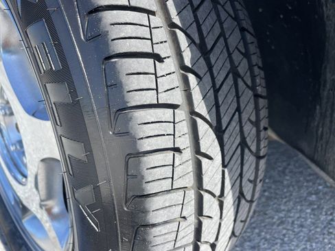 Used 1999 Lincoln Continental image 20