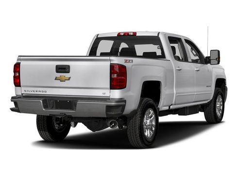 Used 2017 Chevrolet Silverado 2500 LT w/ LT Convenience Package AWD/4WD image 2