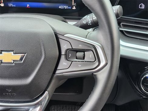 Certified 2024 Chevrolet Trax LT w/ Sunroof Package image 29