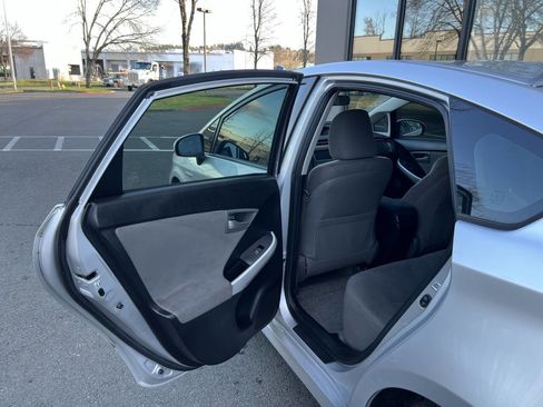 Used 2013 Toyota Prius Two image 8