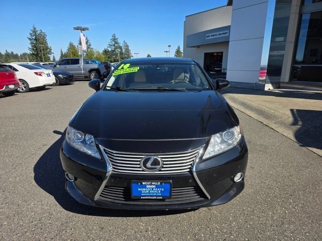 Used 2014 Lexus ES 350 w/ Premium Package FWD image 2