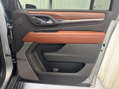 Used 2024 GMC Yukon XL Denali Ultimate image 34