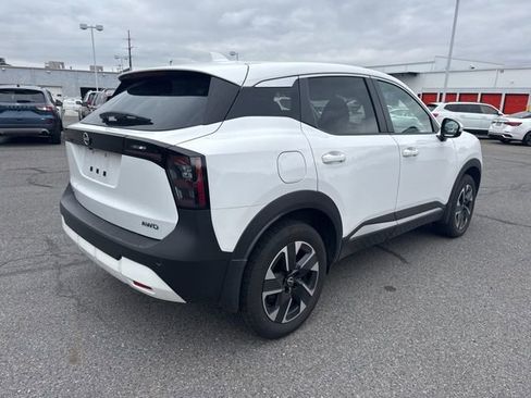Certified 2025 Nissan Kicks SV AWD/4WD image 5
