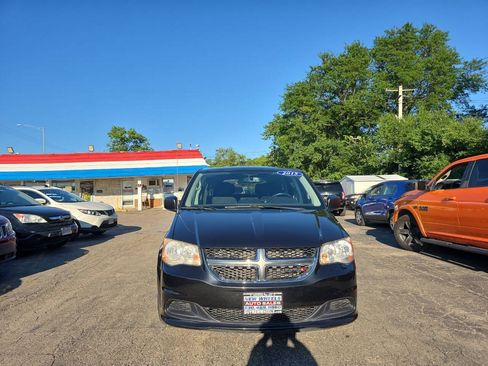 Used 2015 Dodge Grand Caravan SE w/ Quick Order Package 29E SE FWD image 7