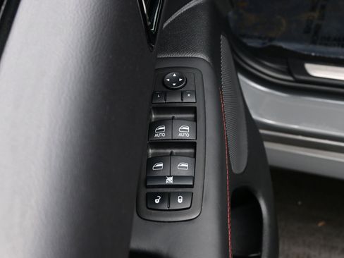 Used 2024 Dodge Durango R/T w/ Tow 'N Go Package image 10