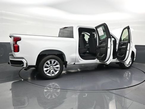 Used 2021 Chevrolet Silverado 1500 Custom RWD image 31