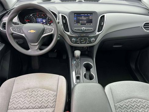 Used 2022 Chevrolet Equinox LS w/ LS Convenience Package image 13