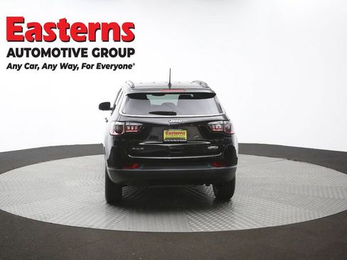 Used 2022 Jeep Compass Latitude w/ Convenience Group AWD/4WD image 36