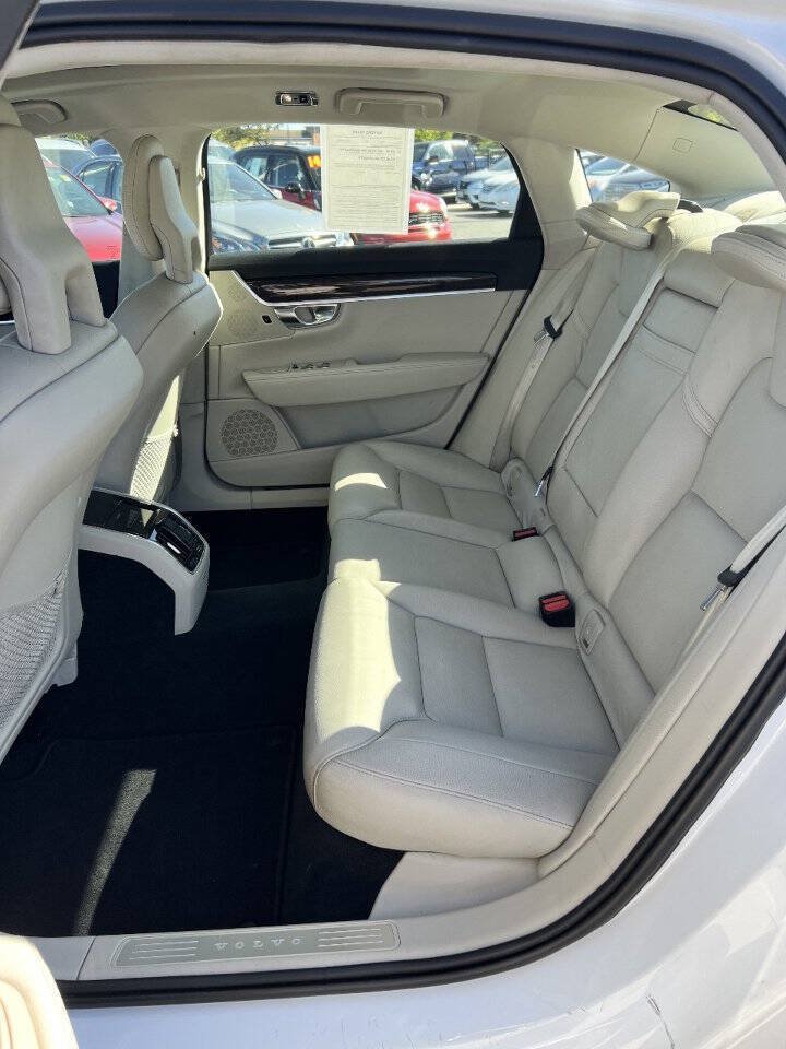 Used 2018 Volvo S90 T6 Momentum w/ Convenience Package AWD/4WD image 11