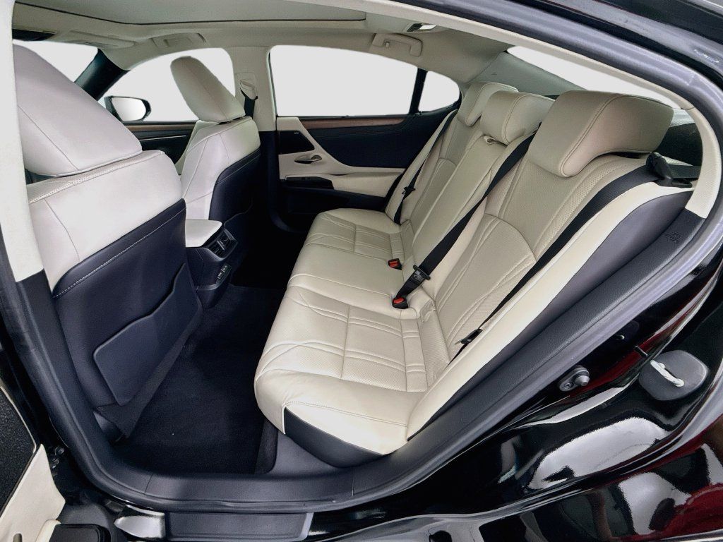 Used 2024 Lexus ES 350 Ultra Luxury w/ Accessory Package (Z2) FWD image 20