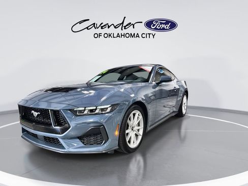 Used 2024 Ford Mustang GT Premium RWD image 4