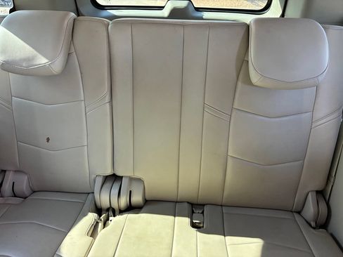 Used 2016 Cadillac Escalade ESV Premium AWD/4WD image 14
