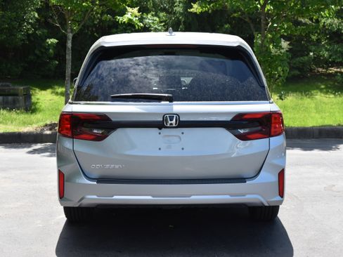 New 2026 Honda Odyssey EX-L image 7