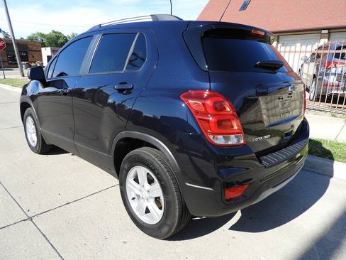Used 2022 Chevrolet Trax LT w/ Driver Confidence Package AWD/4WD image 9