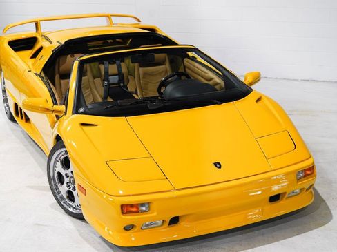 Used 1998 Lamborghini Diablo VT image 25