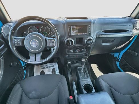 Used 2018 Jeep Wrangler Unlimited Sport w/ Connectivity Group AWD/4WD image 22