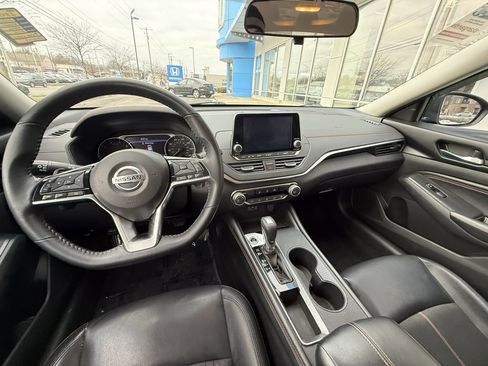 Used 2020 Nissan Altima 2.5 SR image 6