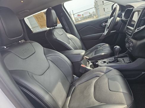 Used 2022 Jeep Cherokee Latitude Lux FWD image 10
