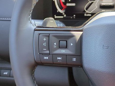New 2026 Nissan Pathfinder SL FWD image 18