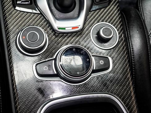 Used 2022 Alfa Romeo Stelvio Quadrifoglio w/ Active Assist Plus Package image 21