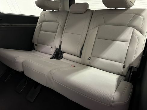 New 2026 Lincoln Navigator Reserve AWD/4WD image 19