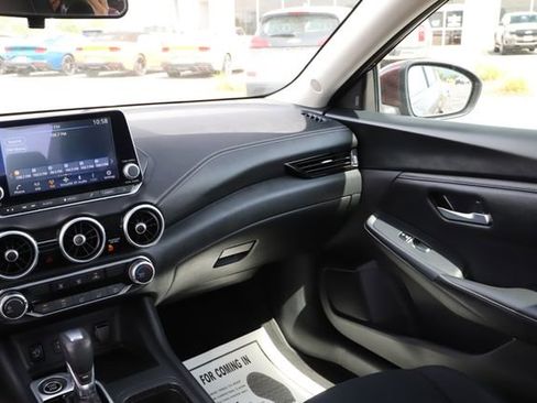 Used 2024 Nissan Sentra SV FWD image 25