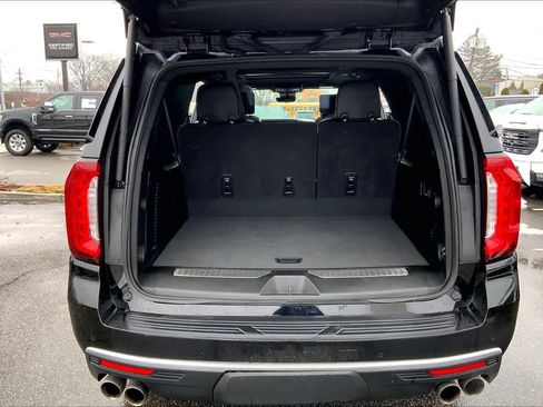 Used 2023 GMC Yukon XL Denali w/ Denali Reserve Package image 35
