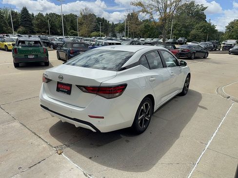 Used 2025 Nissan Sentra SV FWD image 4