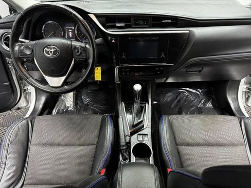 Used 2019 Toyota Corolla SE w/ Carpet Mat Package (TMS) FWD image 38