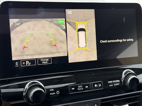 Used 2022 INFINITI QX80 Luxe image 19