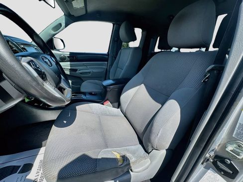 Used 2014 Toyota Tacoma 4x4 Access Cab w/ Convenience Package image 22