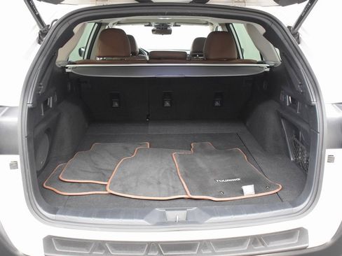 Used 2023 Subaru Outback Touring XT image 18