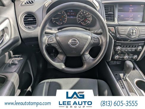 Used 2019 Nissan Pathfinder S AWD/4WD image 14