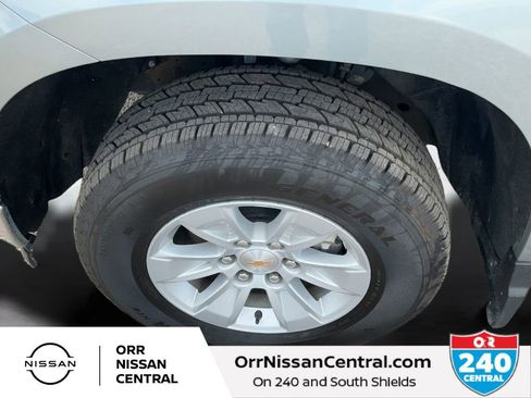 Used 2025 Chevrolet Silverado 1500 LT AWD/4WD image 9