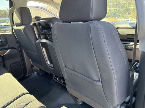Used 2021 Chevrolet Silverado 1500 RST image 30